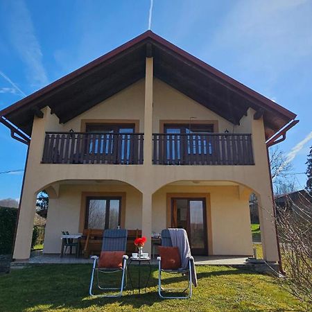 Holiday House And Apartments Vale 더가리사 외부 사진
